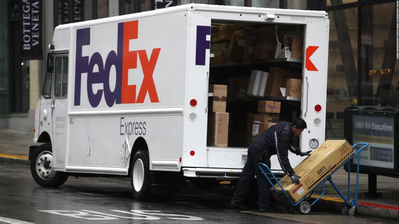 CNNE 764099 - estafa con mensaje que simula ser notificacion de fedex