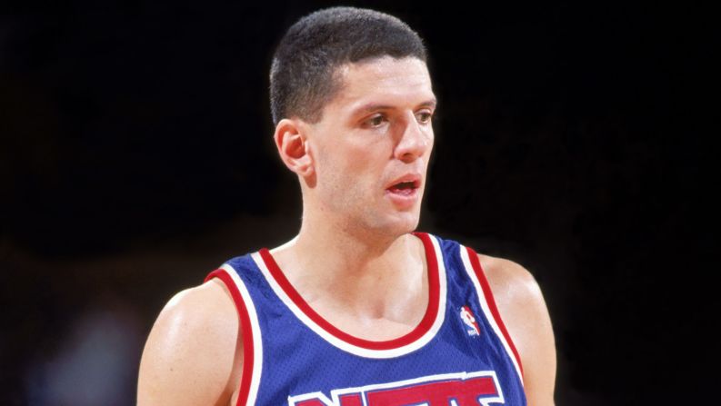 El baloncestista croata Drazen Petrovic murió en el acto al estrellarse su coche, en el que también viajaba su novia, contra un camión cerca de la ciudad alemana de Ingolstadt el 7 de junio de 1993. Tim DeFrisco/Getty Images)