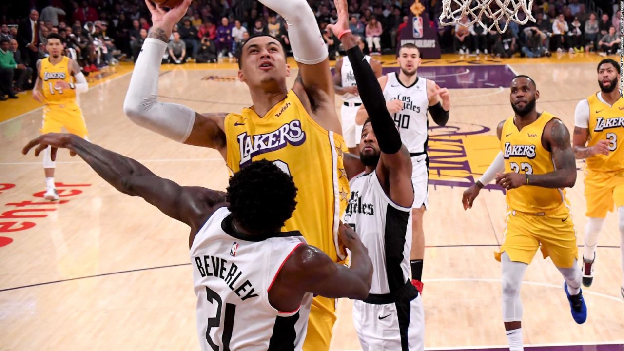 CNNE 765863 - boletos para lakers vs- clippers alcanzan los us$ 24-000