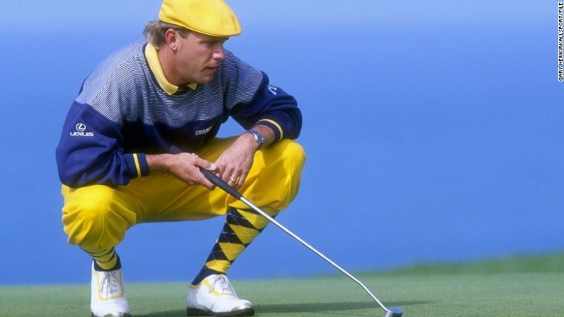 En octubre de 1999, un jet Lear que transportaba al golfista profesional de 42 años Payne Stewart y otras cinco personas se estrelló cerca de Aberdeen, Dakota del Sur. Los investigadores de la Junta Nacional de Seguridad del Transporte (NTSB) dijeron que el accidente probablemente fue causado por la pérdida repentina de la presión de la cabina en el avión. Eso puede haber dejado a todos dentro del avión incapacitados o muertos.