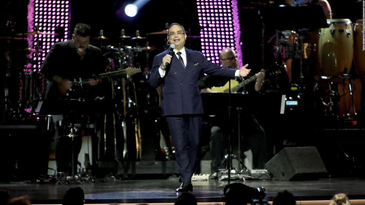 CNNE 766598 - gilberto santa rosa, 40 anos de musica y salsa