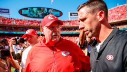 CNNE 766858 - el duelo de entrenadores en jefe en el super bowl liv