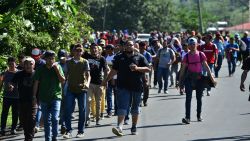 CNNE 768507 - otra caravana de migrantes intenta llegar a ee-uu-