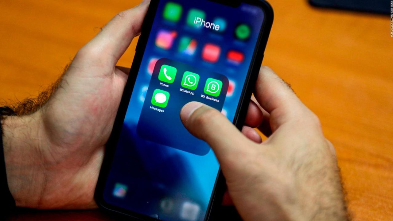 CNNE 768788 - ¿en que telefonos celulares dejara de funcionar whatsapp?