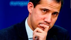 CNNE 769146 - venezolanos se reunen con guaido en miami