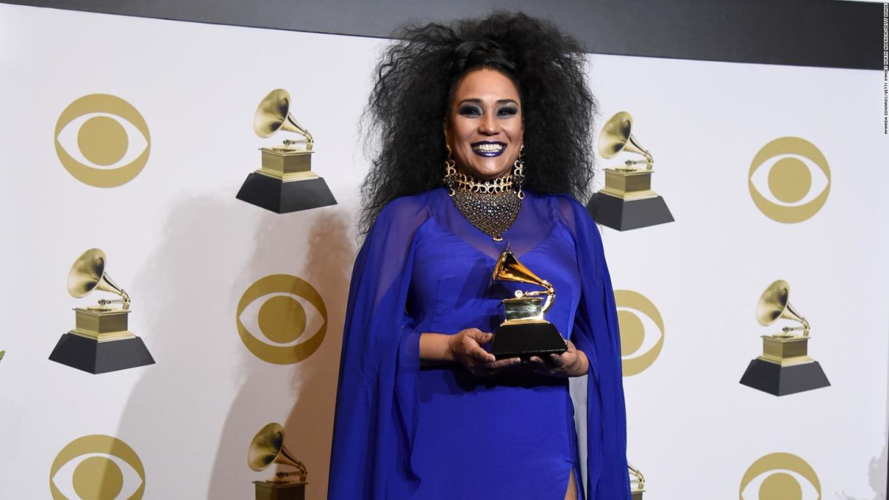 CNNE 770392 - aymee nuviola y la salsa cubana es premiada con un grammy