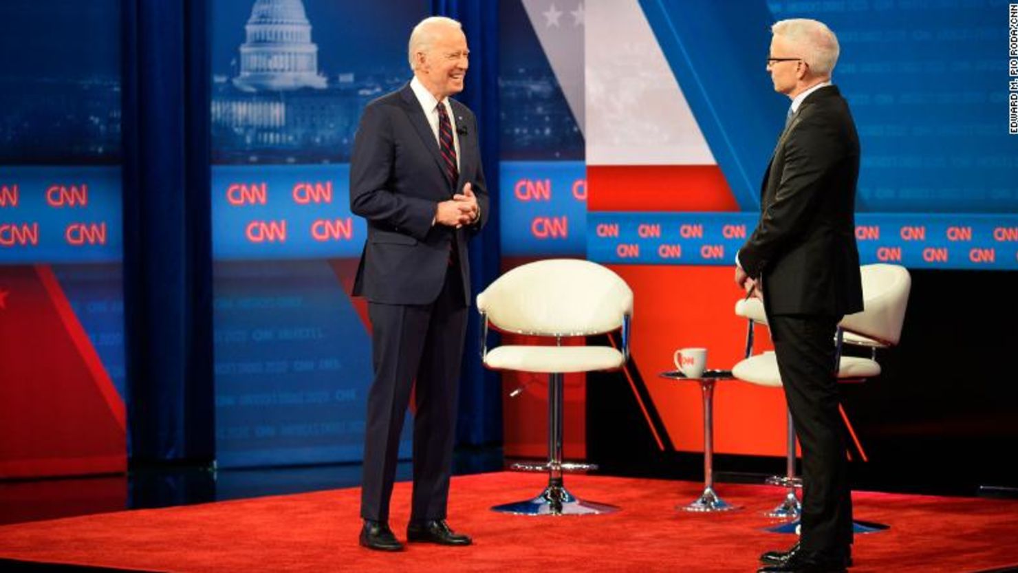 CNNE 771473 - cnn foro new hampshire