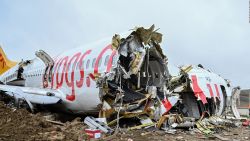 CNNE 771722 - investigan aparatoso accidente aereo en turquia