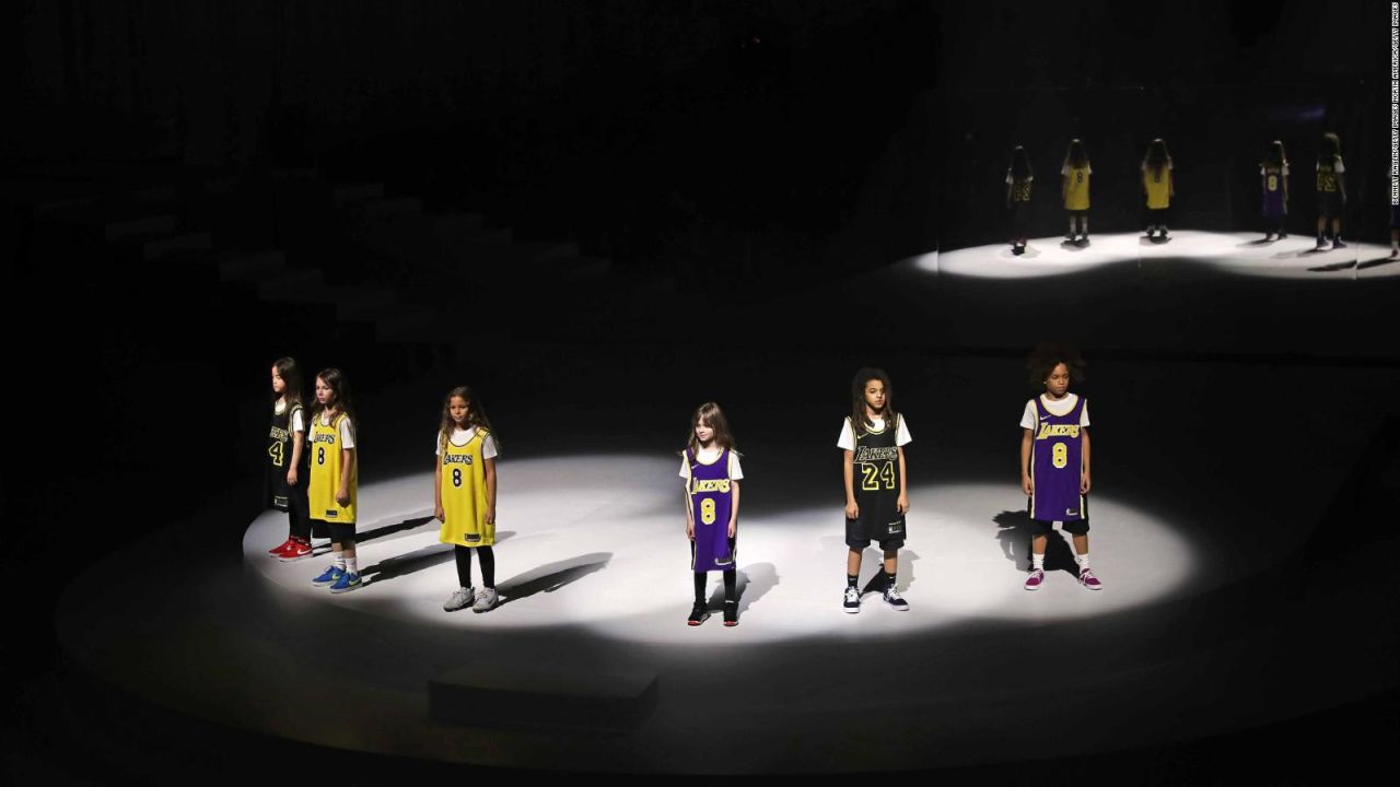 CNNE 771919 - asi nike le rindio tributo a kobe