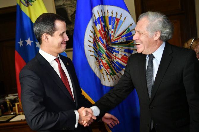 Guaidó y el secretario general de la OEA, Luis Almagro, se reunieron en la sede del organismo para discutir soluciones a la situación en Venezuela.