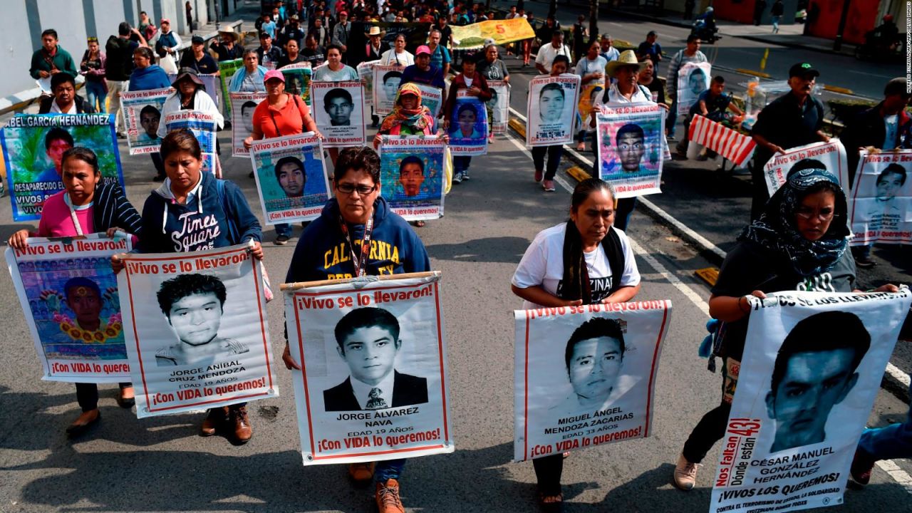 CNNE 772573 - caso ayotzinapa- padres piden apoyo al poder judicial