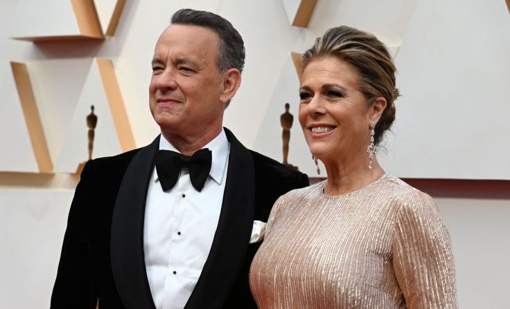 El actor Tom Hanks y su esposa Rita Wilson, en la alfombra roja de los premios Oscar. Hanks está nominado por su papel en “A Beautiful Day in the Neighborhood”.