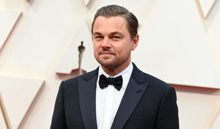 El actor estadounidense Leonardo DiCaprio, nominado por su papel en “Once Upon a Time… In Hollywood”, en la alfombra roja de los premios Oscar 2020.