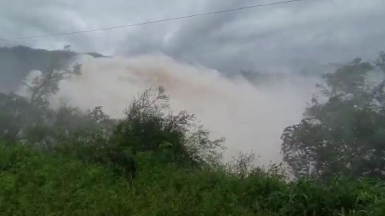 CNNE 774963 - impactantes imagenes de apertura de un dique en tucuman