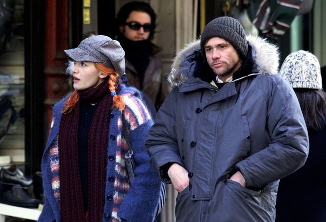 “Eternal Sunshine of the Spotless Mind” (2004) – La cinta protagonizada por Jim Carrey y Kate Winslet fue calificada con 8,3/10 en IMDb.