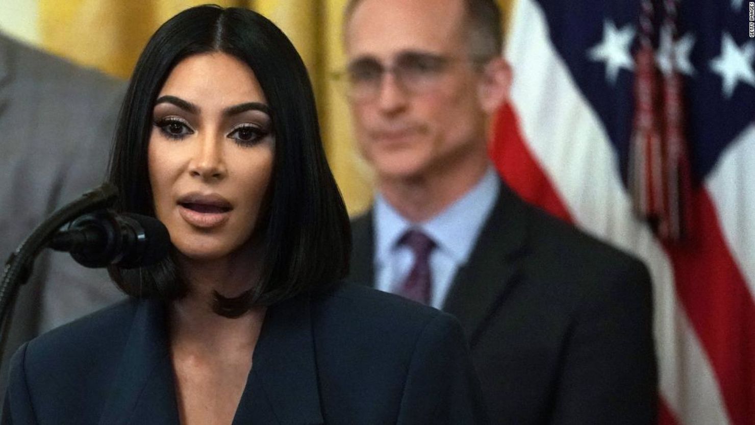 CNNE 781493 - 190614051447-kim-kardashian-west-june-13-white-house-super-tease