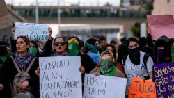 CNNE 781738 - 5 cosas para hoy- feminicidio en mexico, ataques aereos en siria y mas