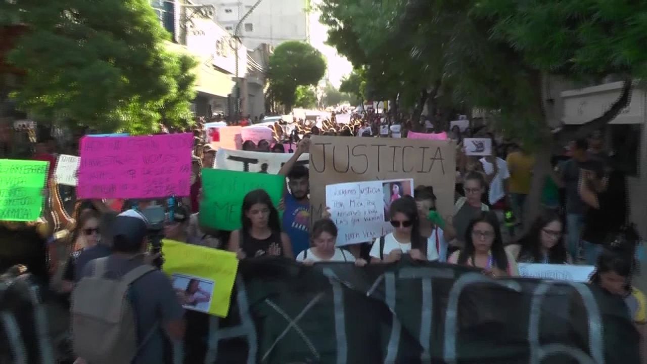 CNNE 784771 - el asesinato de una joven conmociona a argentina