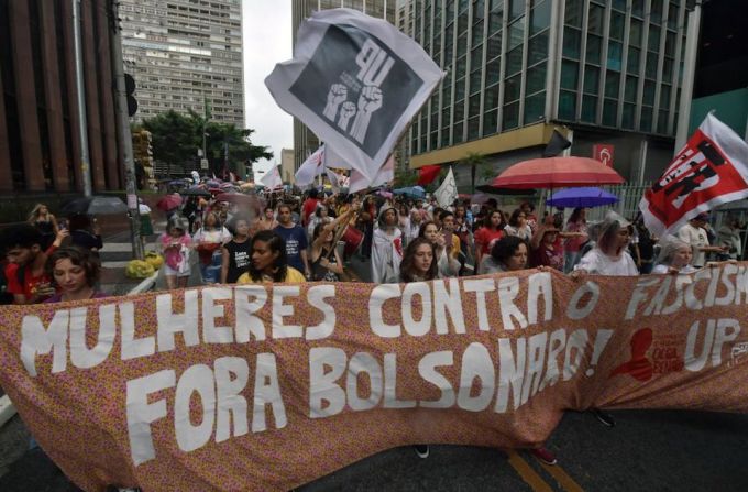 Durante la manifestación en Sao Paulo también hubo consignas contra el presidente de Brasil, Jair Bolsonaro.