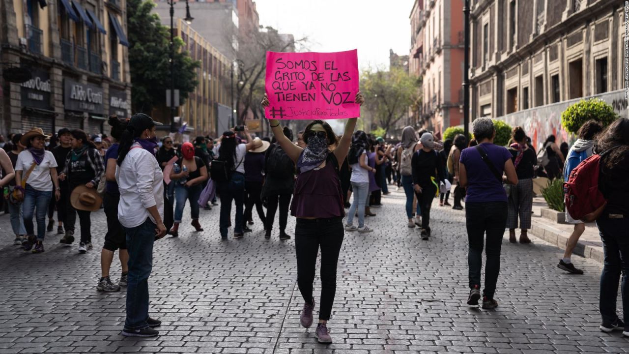 CNNE 788400 - situacion de las mujeres en mexico