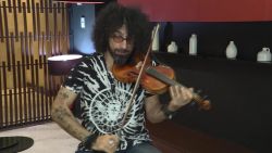 CNNE 788543 - malikian- me siento agradecido de tocar en latinoamerica