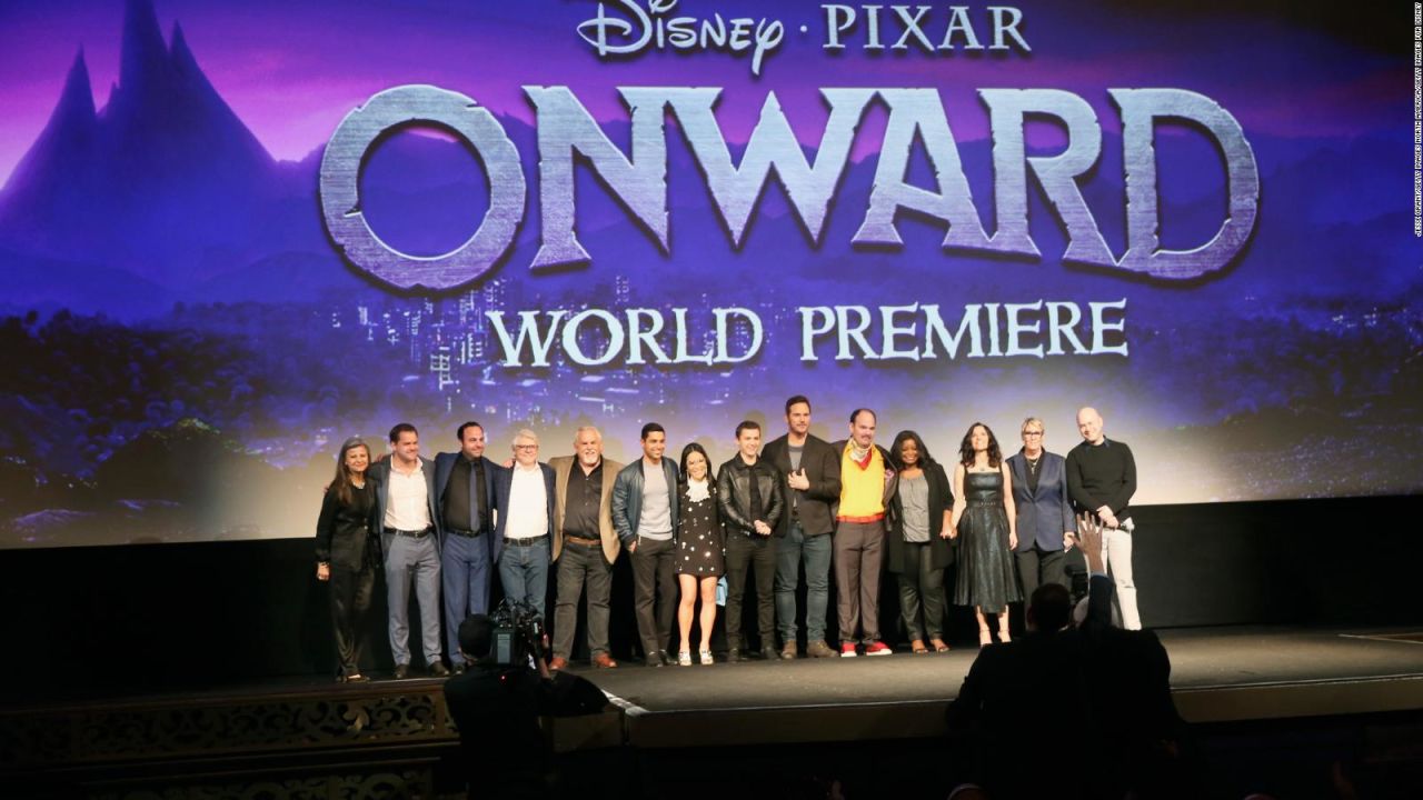 CNNE 789069 - "onward", el nuevo exito de disney pixar