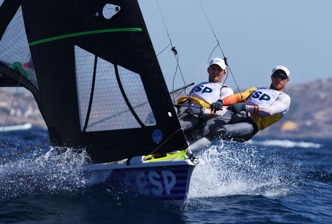 Diego Botín y Florián Trittel ganan en vela skiff masculino en París 2024. (Foto: @juegosolimpicos).