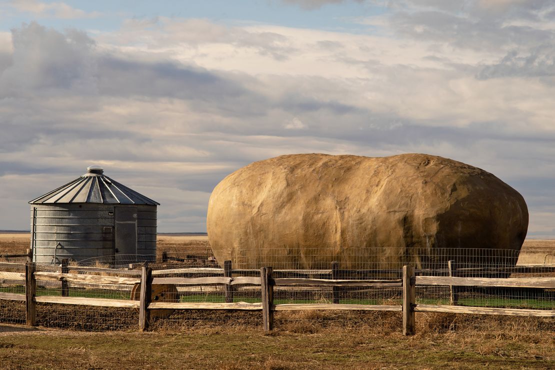 Este Airbnb en Idaho tiene la forma de una papa gigante.