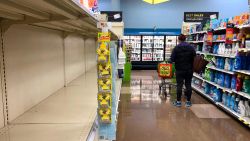 CNNE 792753 - walmart y publix modifican sus horarios ante el virus