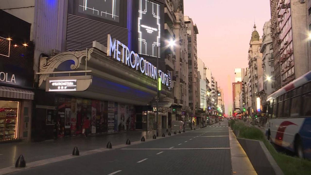 CNNE 795930 - iconica avenida de buenos aires queda desierta