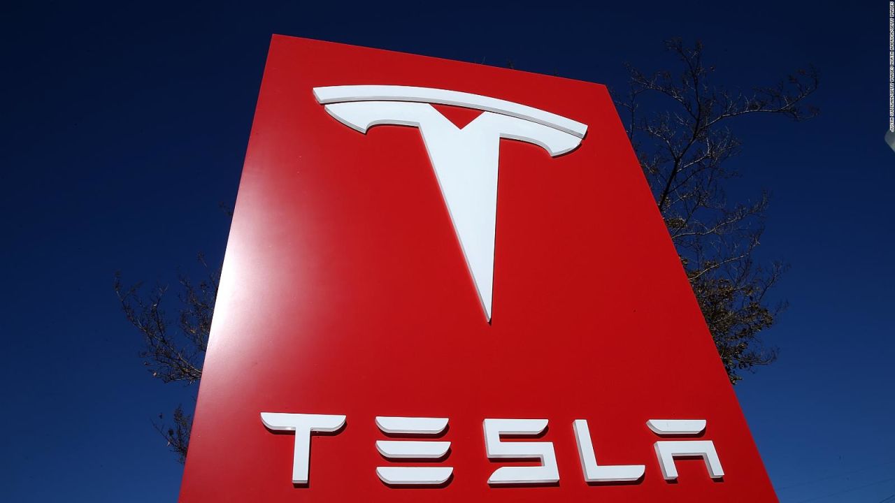 CNNE 796436 - tesla suspende produccion en planta de california