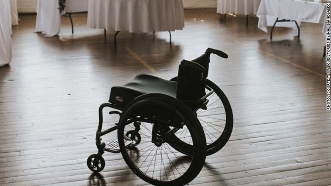 CNNE 7a0a8343 - 160817113531-paralyzed-bride-walks-3-story-top