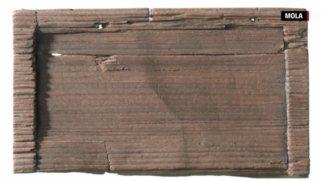 CNNE 7bc8da6e - 160601151348-roman-wax-paper-collection-britain-discovery-mobile-orig-mss-00000000-story-top