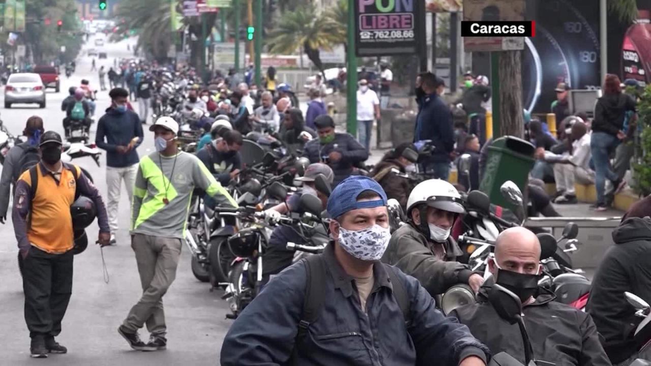 CNNE 804096 - venezuela enfrenta otra crisis- la escasez de gasolina