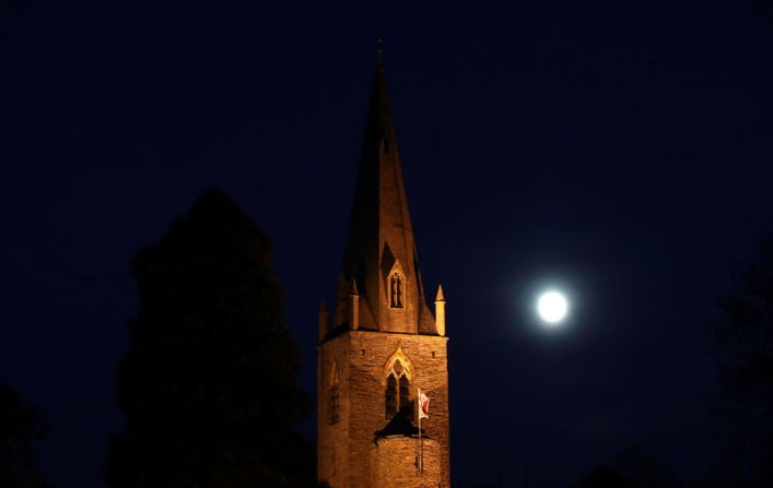 Detrás de la Iglesia Anglosajona de Todos Los Santos de Brixworth en Northampton, Reino Unido. David Rogers/Getty Images)