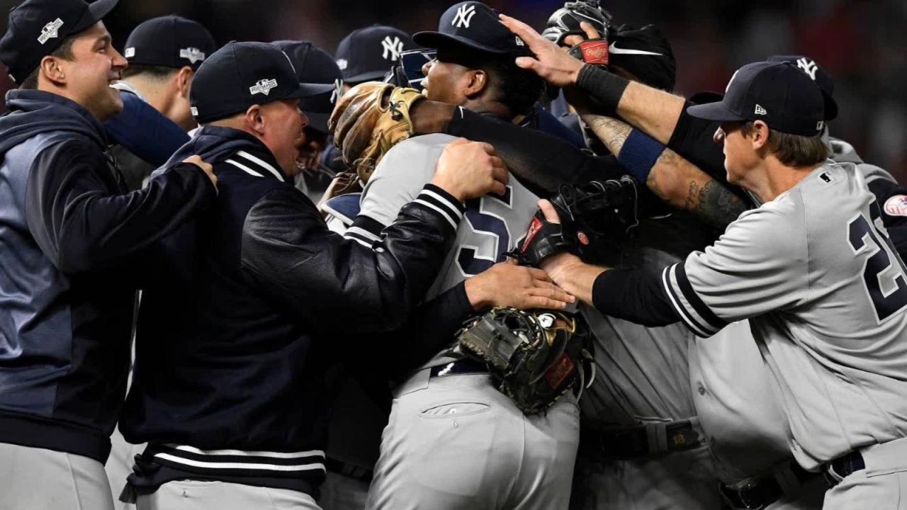 CNNE 808086 - los yankees, la franquicia de beisbol mas valiosa segun forbes