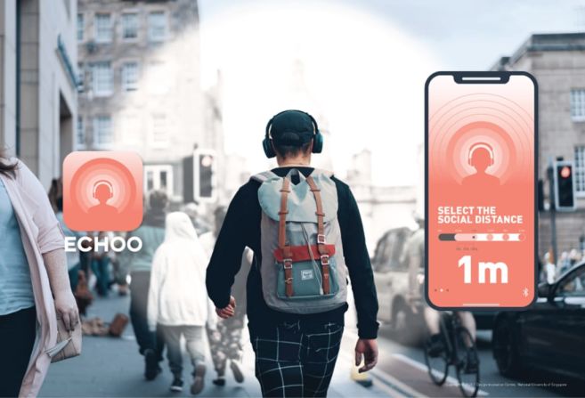 "ECHOO" — Es un sistema que utiliza auriculares para re-socializar a las personas una vez que se termine el confinamiento, a través de técnicas como bajar el volumen cuando están cerca de otros para fomentar la interacción. (Grad Show COVID-19 open call. "ECHOO" por the Design Incubation Centre (DIC) at the National University of Singapore)