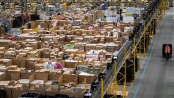 CNNE 813116 - amazon instala camaras termicas en sus oficinas