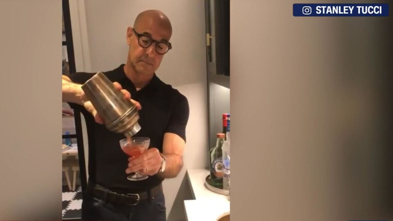 CNNE 815745 - stanley tucci te ensena a preparar un "cuarentini"