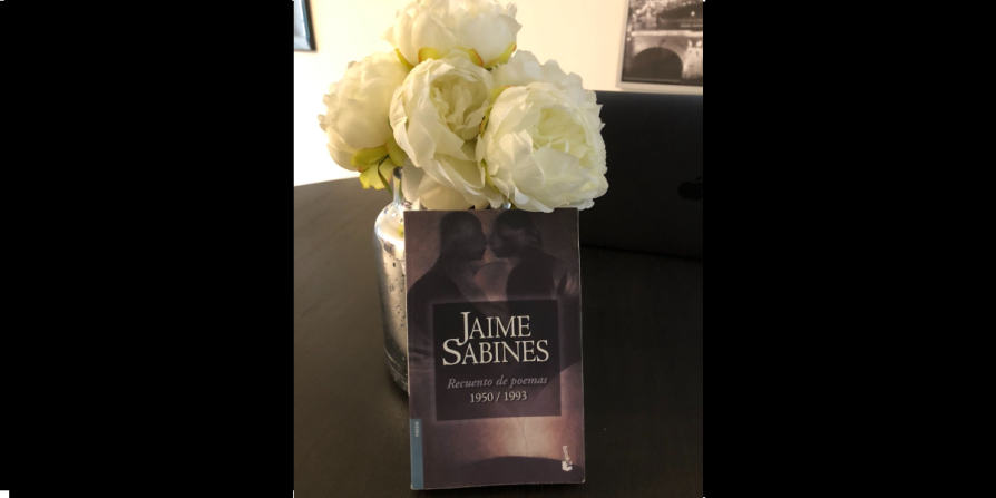 "Recuento de poemas de Jaime Sabines 1950 / 1993" (Jaime Sabines, edición de 2004): Seleccionados por el propio Sabines, esta colección es un viaje inolvidable por las distintas relaciones en la vida ordinaria, donde se plasma el estilo y la espontaneidad inconfundible de uno de los más grandes poetas mexicanos del siglo XX.