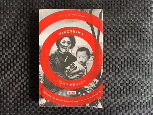 "Hiroshima" (John Hersey, 1946): Este trabajo periodístico cuenta la historia de 6 sobrevivientes a parir de las 8:15 a.m. del 6 de agosto de 1945, el momento justo en que la bomba atómica arrasó con la ciudad japonesa que da nombre a la obra.