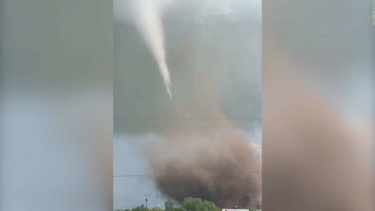 CNNE 816658 - video muestra de cerca a tornado en oklahoma