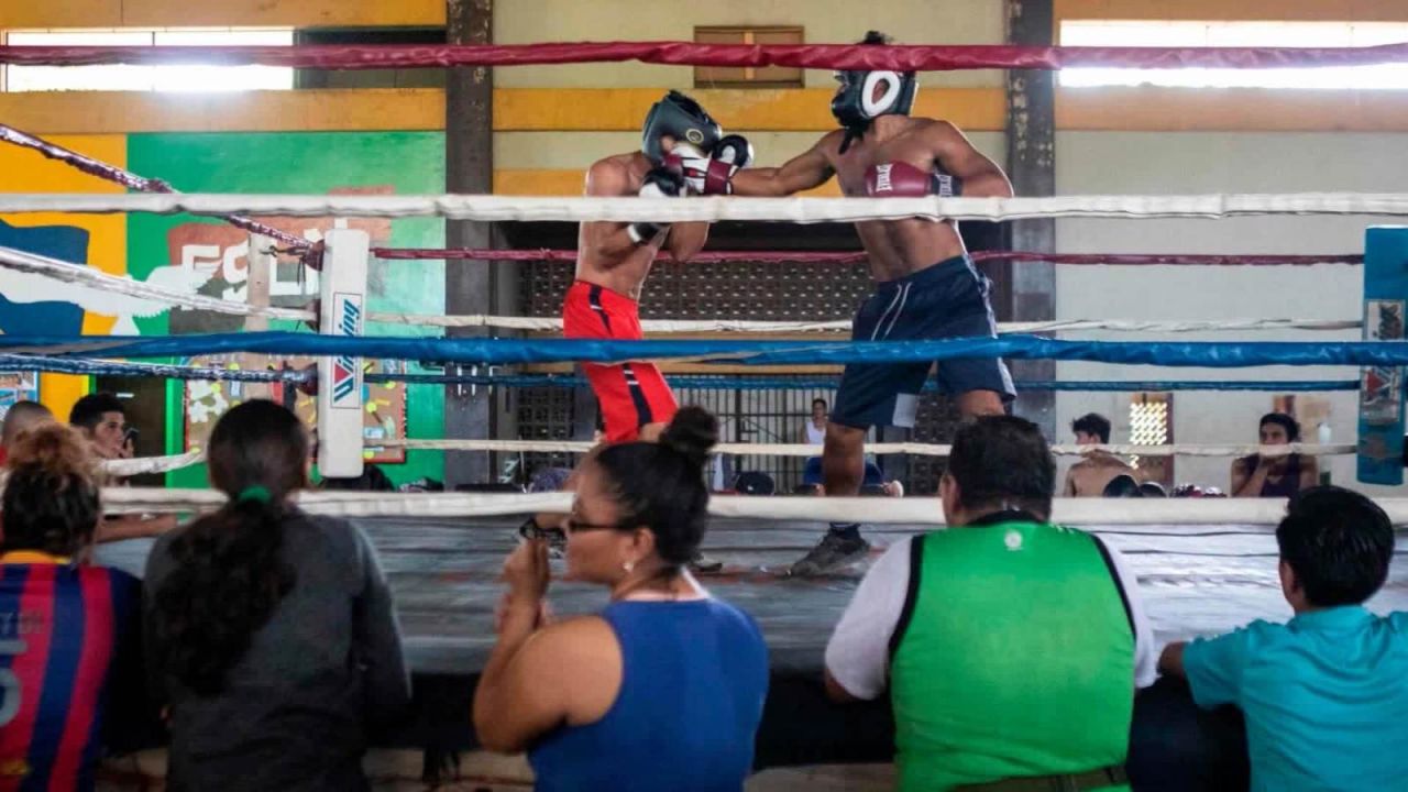 CNNE 816778 - nicaragua- boxeo a puertas abiertas en medio de la pandemia