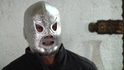 CNNE 822665 - el hijo del santo pide reconocer a personal de salud