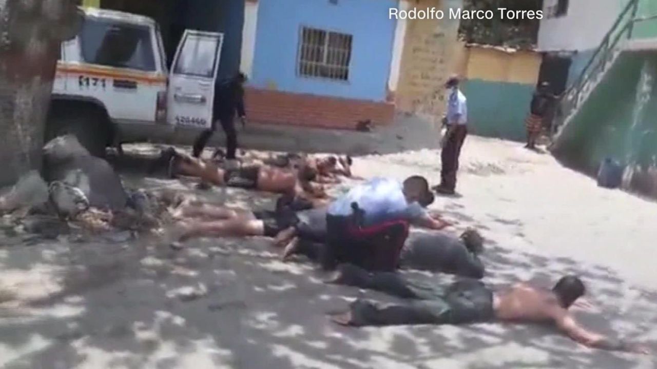 CNNE 825469 - habla familia de detenido en venezuela