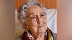 CNNE 828631 - una mujer de 113 anos se recupero del covid-19