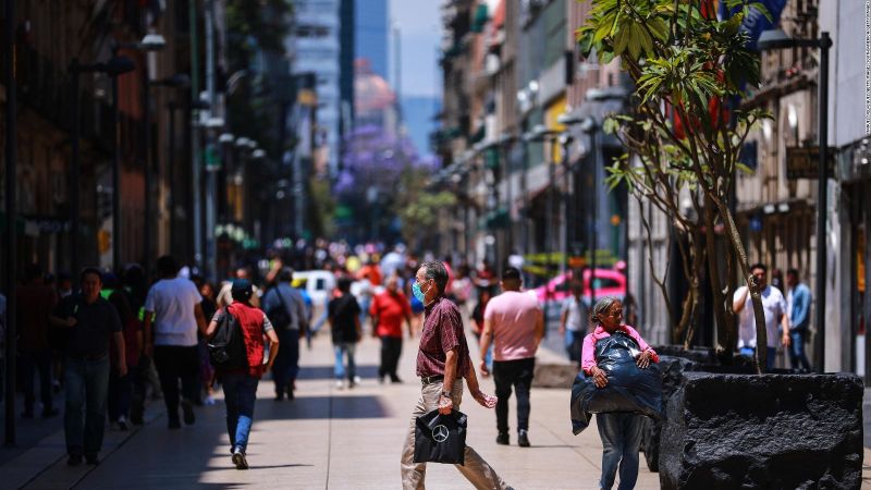 El costo económico de no tener medidas que mitiguen el efecto de la pandemia en méxico | cnn