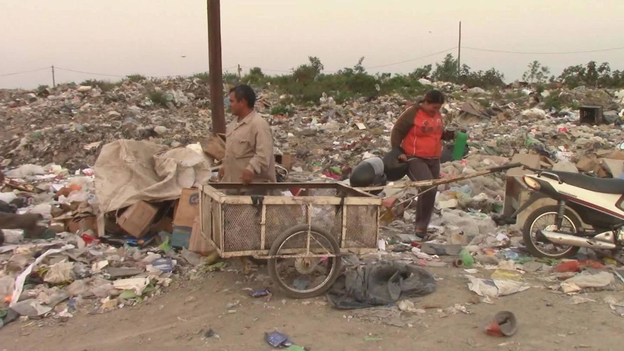 CNNE 829709 - cepal-mexico-argentina-y-brasil-sumaran-millones-de-pobres-por-el-coronavirus