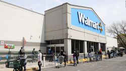 CNNE 832027 - aumentan las ventas de walmart