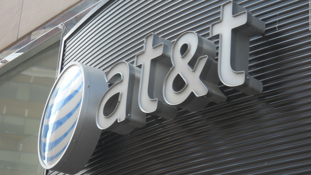 CNNE 833011 - los planes de at&t para crecer en mexico